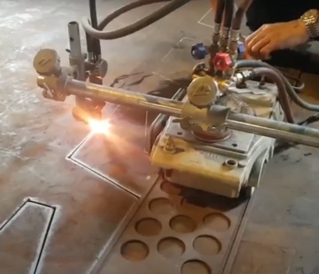 CẮT PLASMA thép dày 40mm